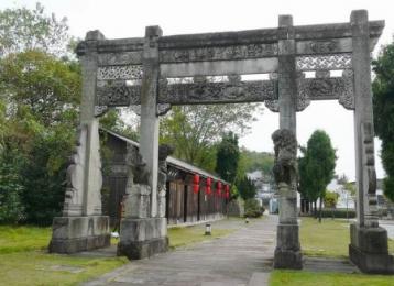 黄山,翡翠池,宏村,西递,古城岩,屯溪老街 三日游