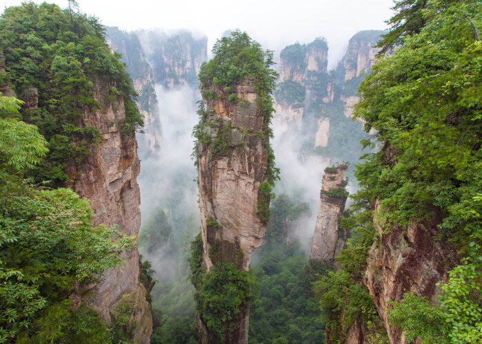 长沙,韶山,张家界,宝峰湖,凤凰古城 双高铁 六日游
