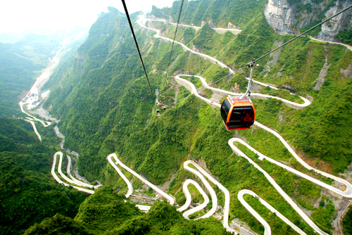 长沙,韶山,张家界,宝峰湖,烟雨洞田,凤凰古城 双飞 六日游